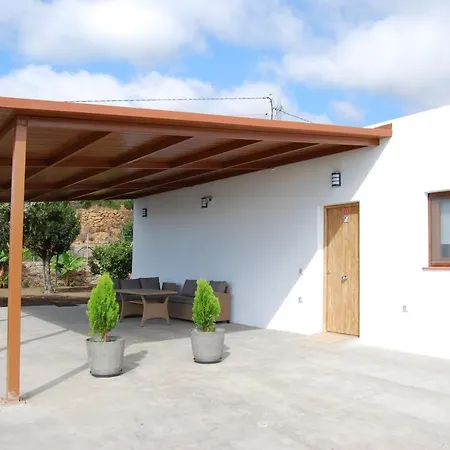 Сasa de vacaciones Casa El Cuarto Con Preciosas Vistas En *
